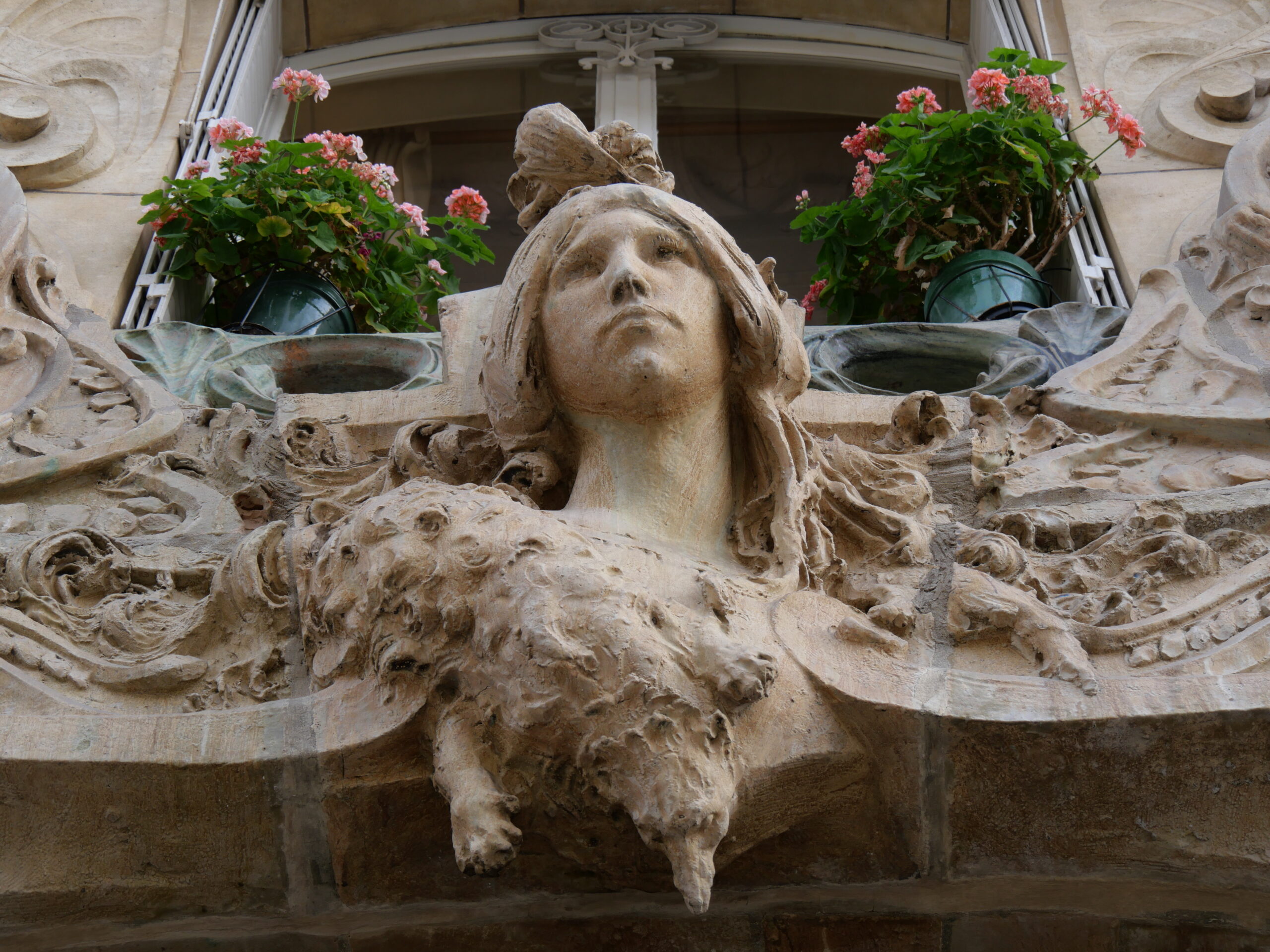 Immeuble Lavirotte−ジュール・ラヴィロット−女性